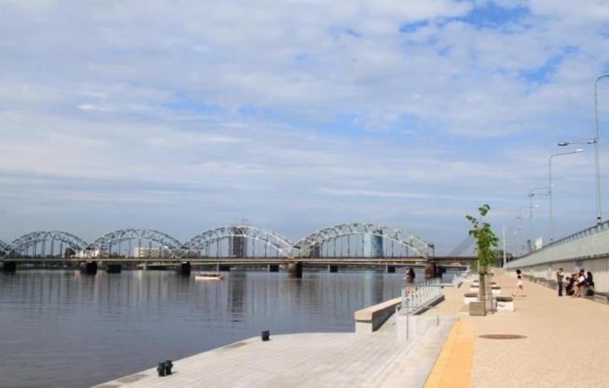 Premium Apartment In Quiet & Historical Area Riga Buitenkant foto