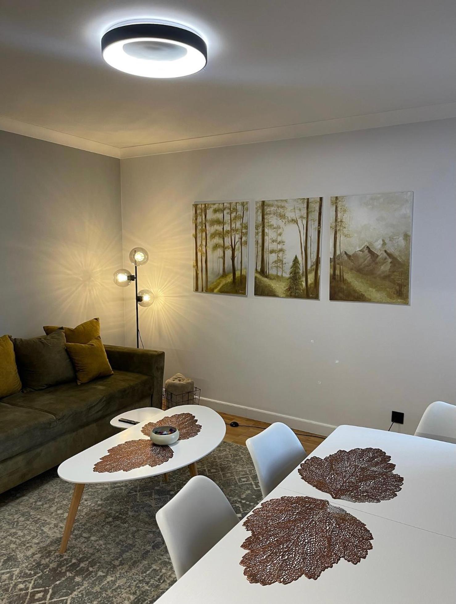 Premium Apartment In Quiet & Historical Area Riga Buitenkant foto
